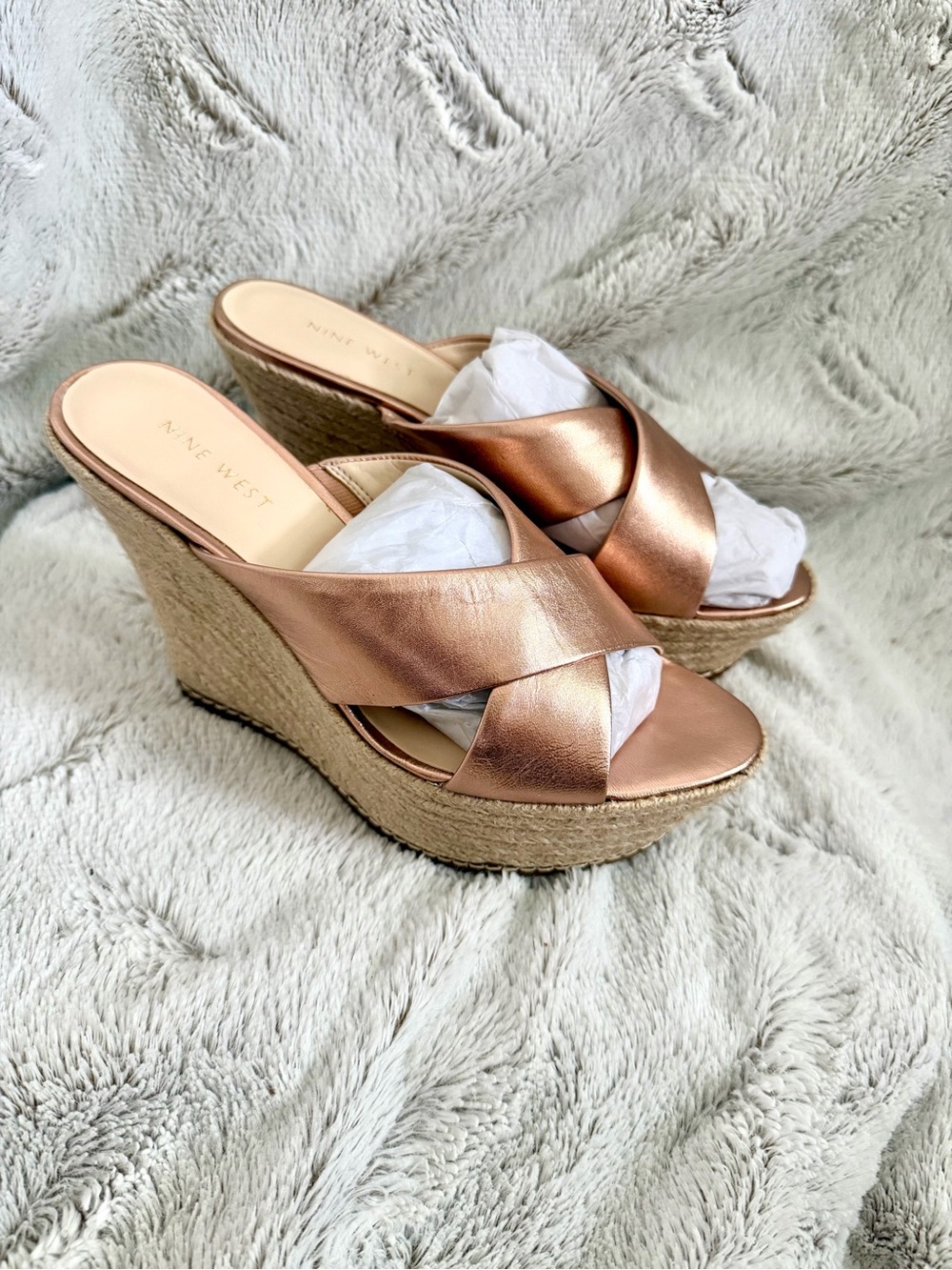 Nine West Rose Gold Metallic Cross Strap Espadrille Wedge Sandals 7 NEW